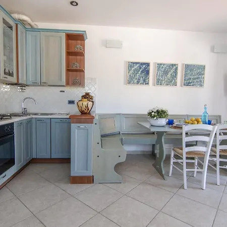 La Terrazza - Splendido Trilocale A ラコナ