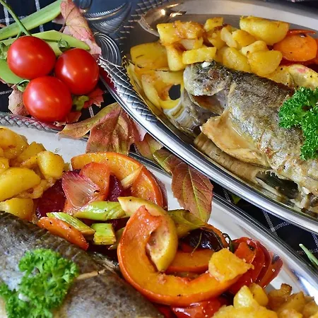 La Terrazza - Splendido Trilocale A ラコナ