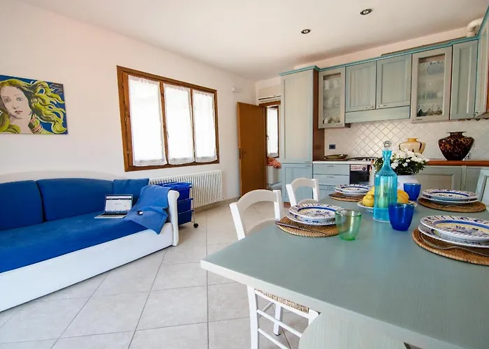 La Terrazza - Splendido Trilocale A Лакона