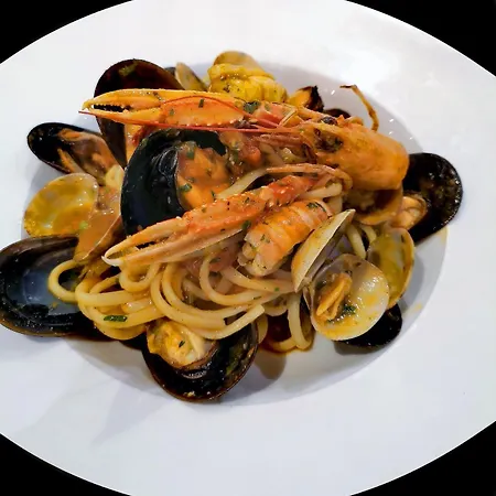La Terrazza - Splendido Trilocale A لاكونا